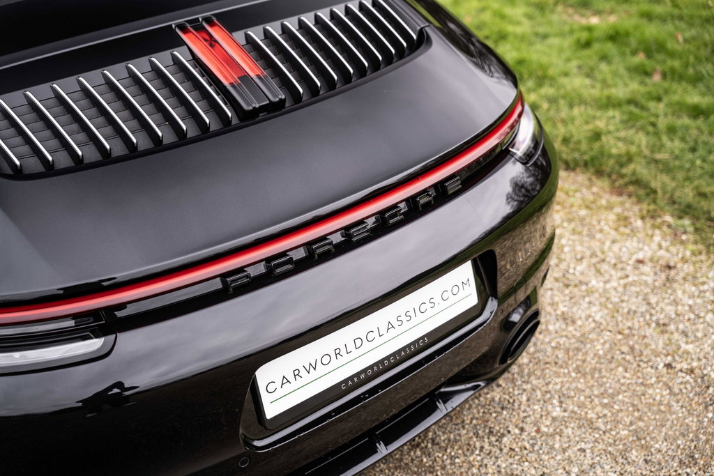 Porsche 992 Carrera 4S