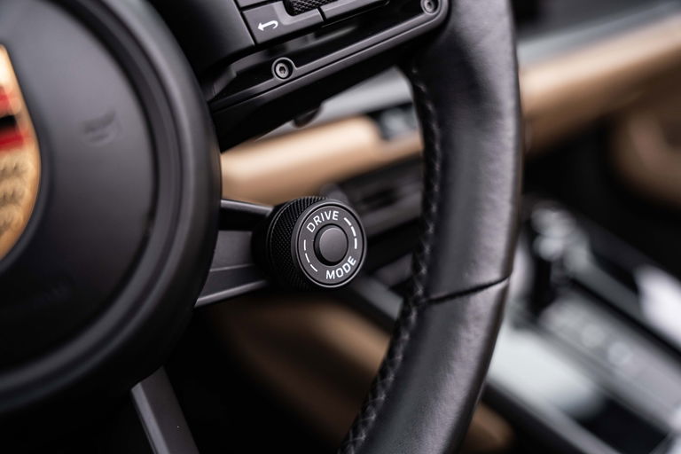 Porsche 992 Carrera 4S