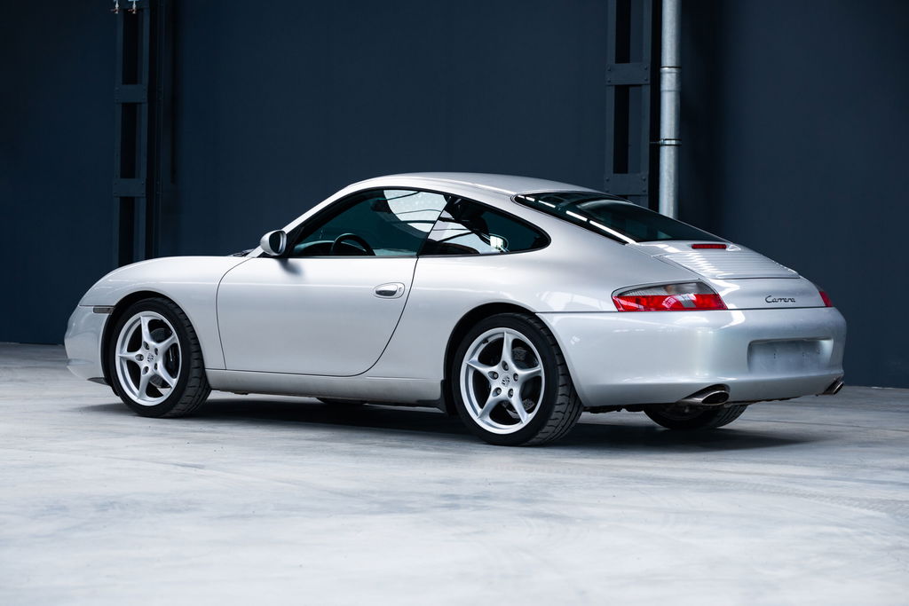 Porsche 996 Carrera
