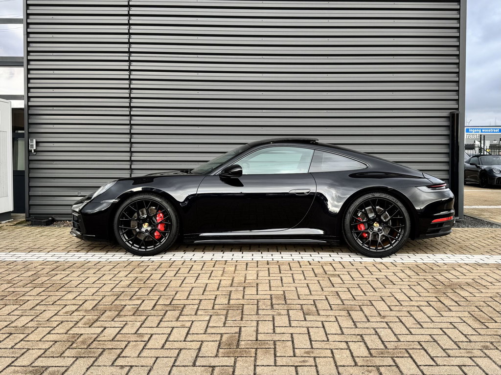 Porsche 992 Carrera 4S