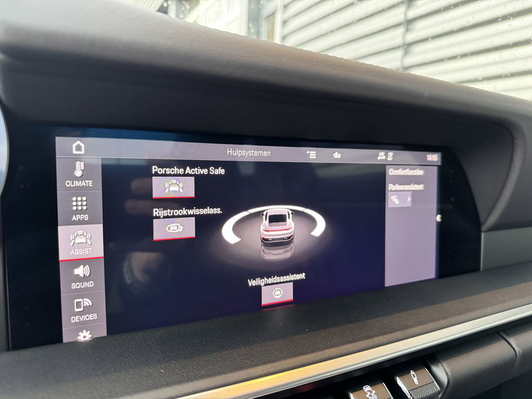 Porsche 992 Carrera 4S