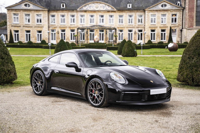 Porsche 992 Carrera 4S