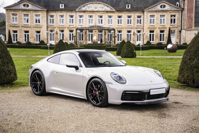 Porsche 992 Carrera 4S