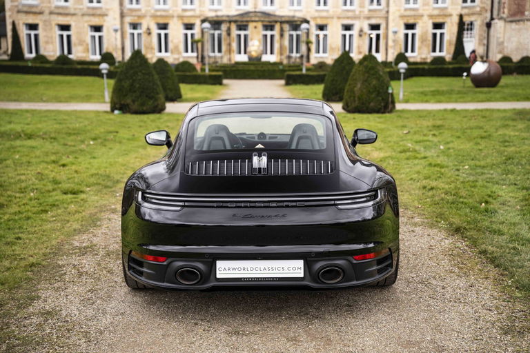 Porsche 992 Carrera 4S