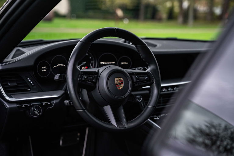 Porsche 992 Carrera 4S