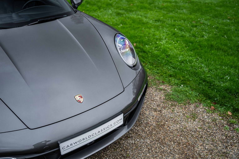 Porsche 992 Carrera 4S