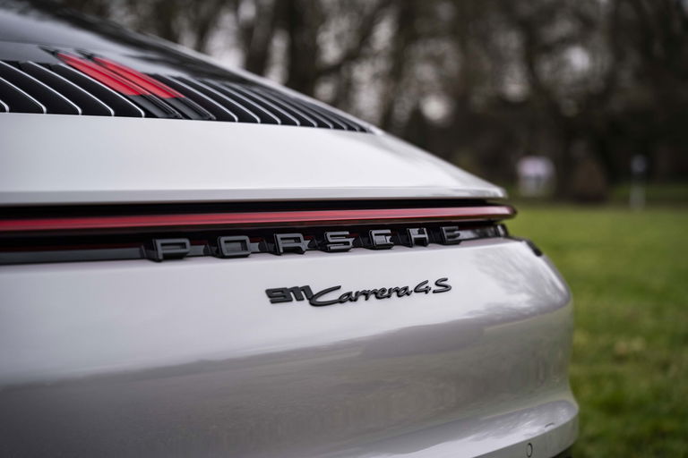 Porsche 992 Carrera 4S