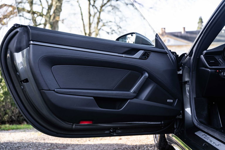 Porsche 992 Carrera S