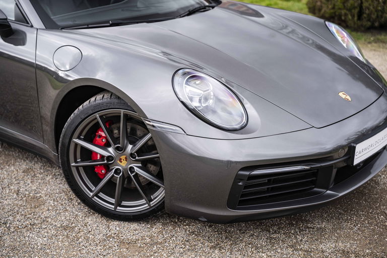 Porsche 992 Carrera 4S