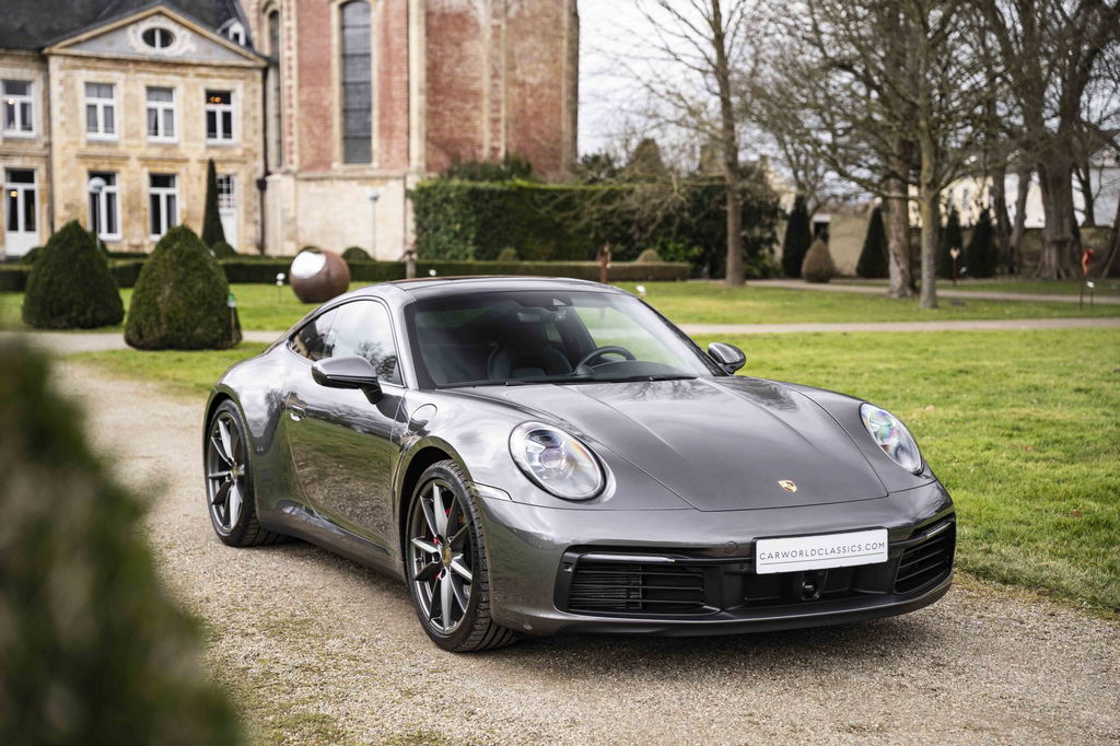 Porsche 992 Carrera 4S