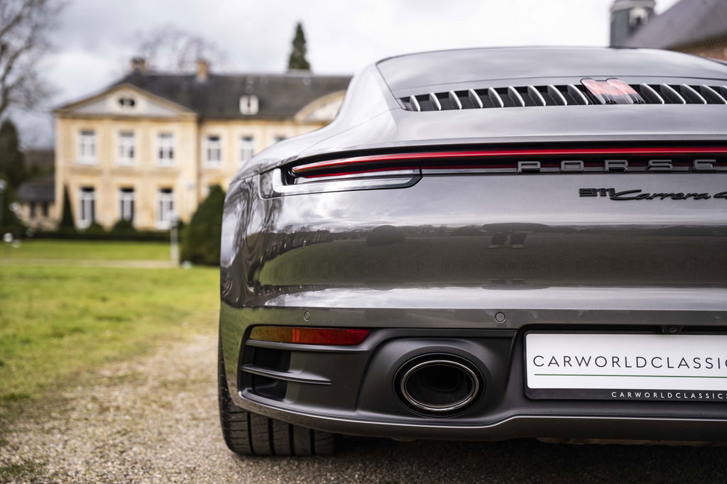 Porsche 992 Carrera 4S