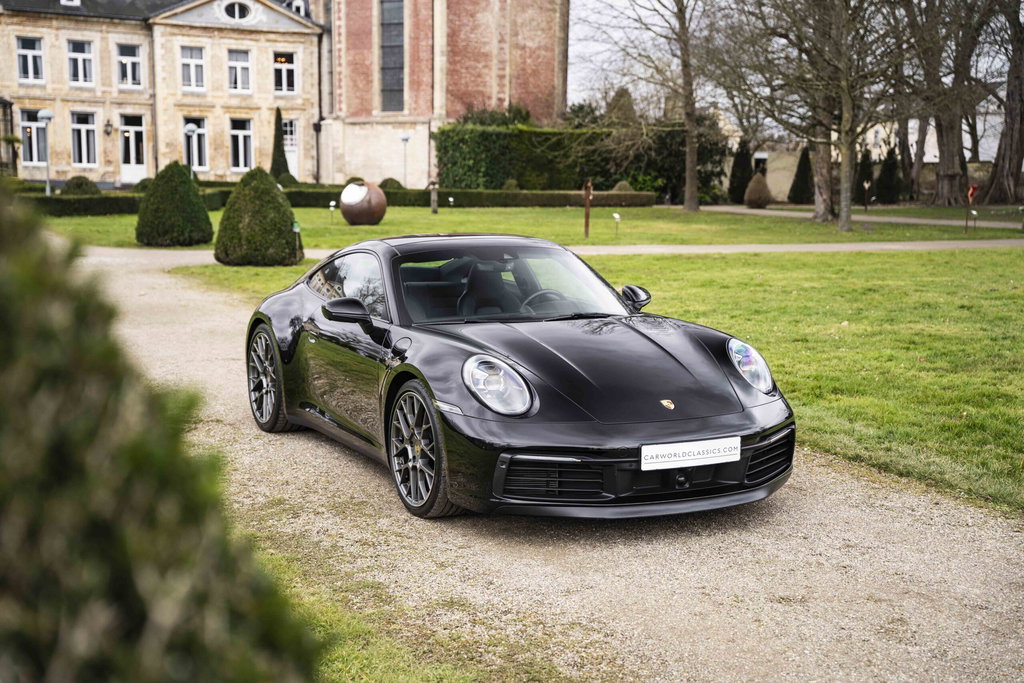 Porsche 992 Carrera 4S