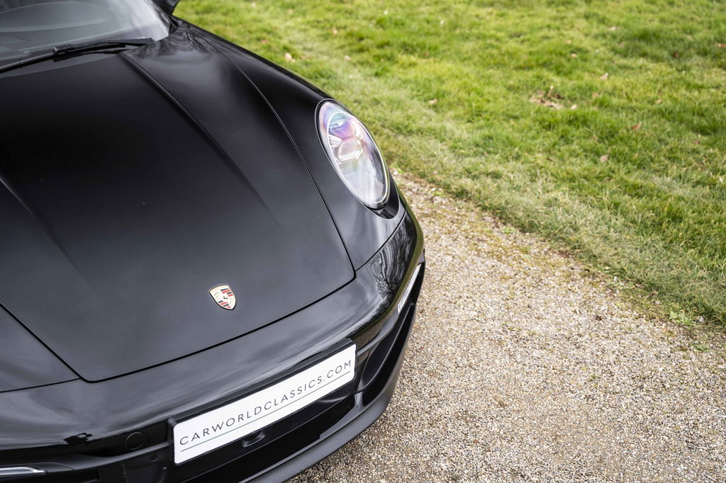 Porsche 992 Carrera 4S