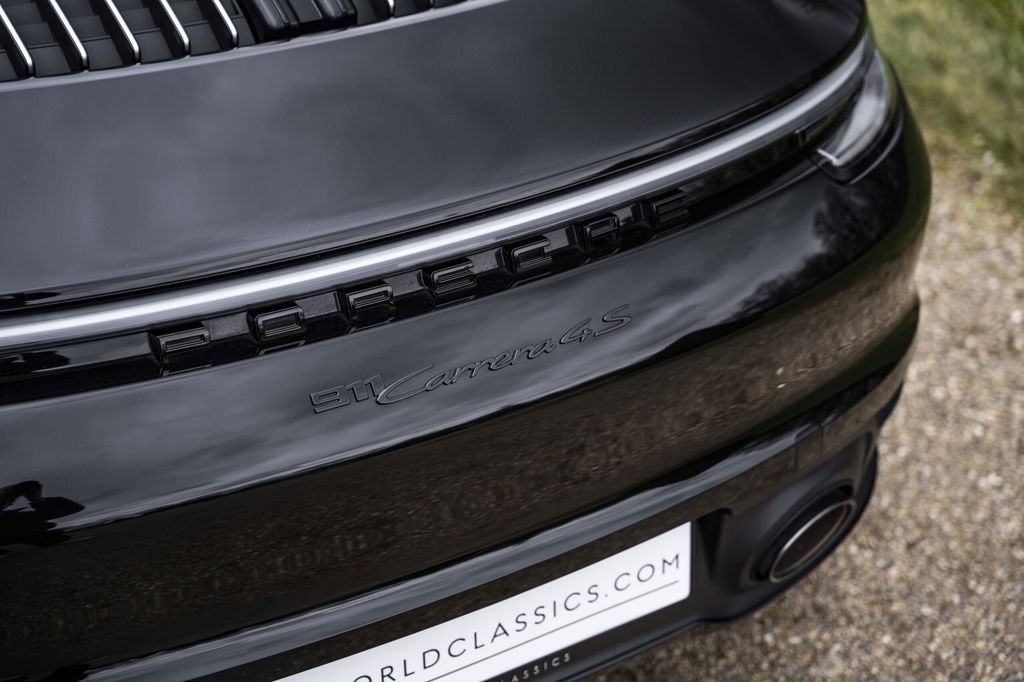 Porsche 992 Carrera 4S