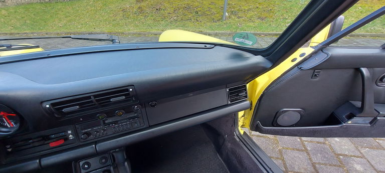 Porsche 911 Carrera 3.2 (KAT)