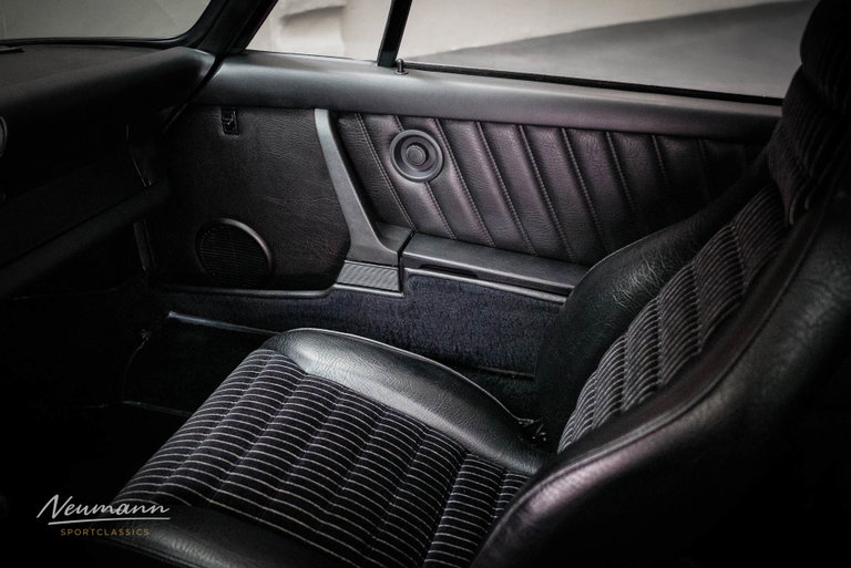 Porsche 911 Carrera 3.0