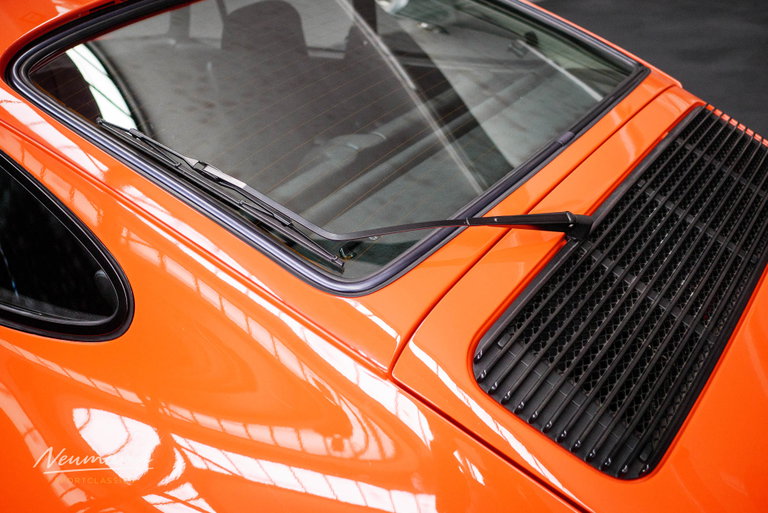 Porsche 911 Carrera 3.0