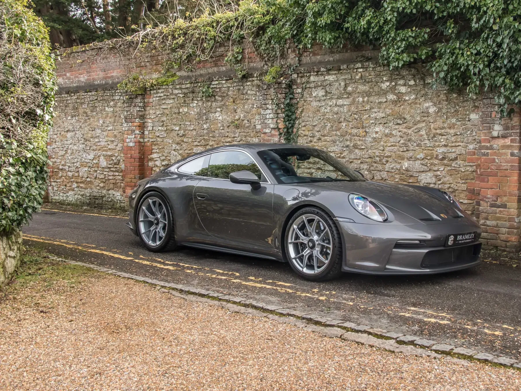 Porsche 992 GT3 Touring