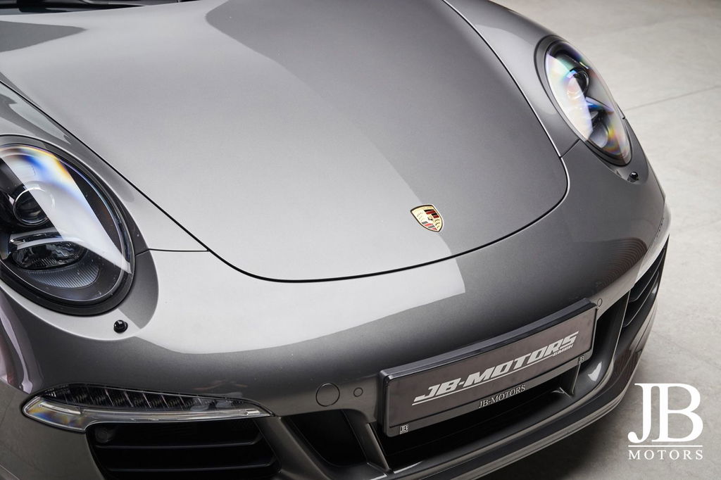 Porsche 991 Carrera 4 GTS