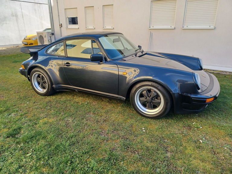 Porsche 911 Turbo 3.3