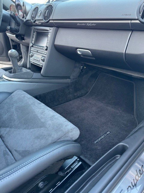 Porsche 987 Boxster Spyder