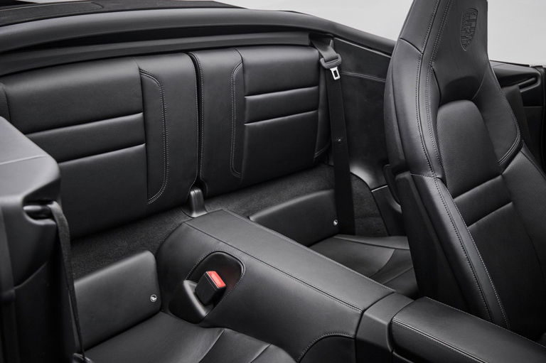 Porsche 992 Carrera 4S