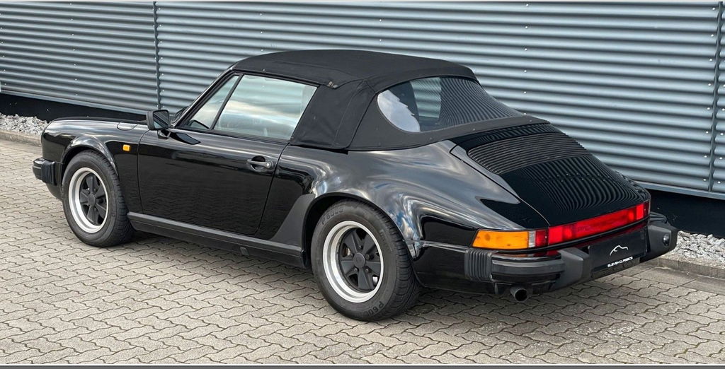 Porsche 911 Carrera 3.2