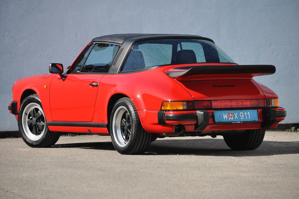 Porsche 911 Carrera 3.2
