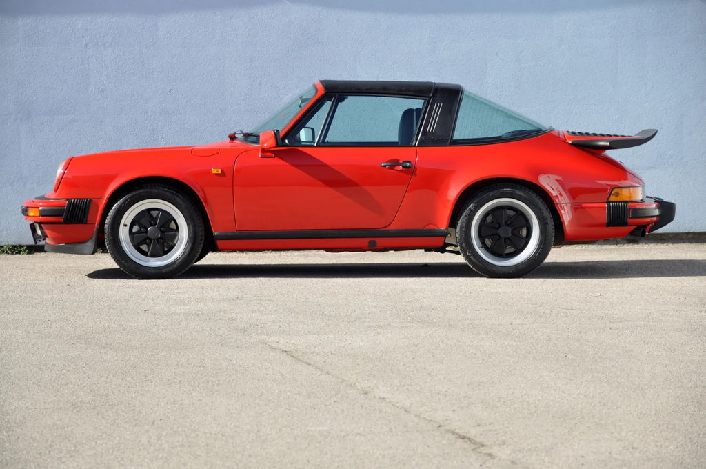 Porsche 911 Carrera 3.2