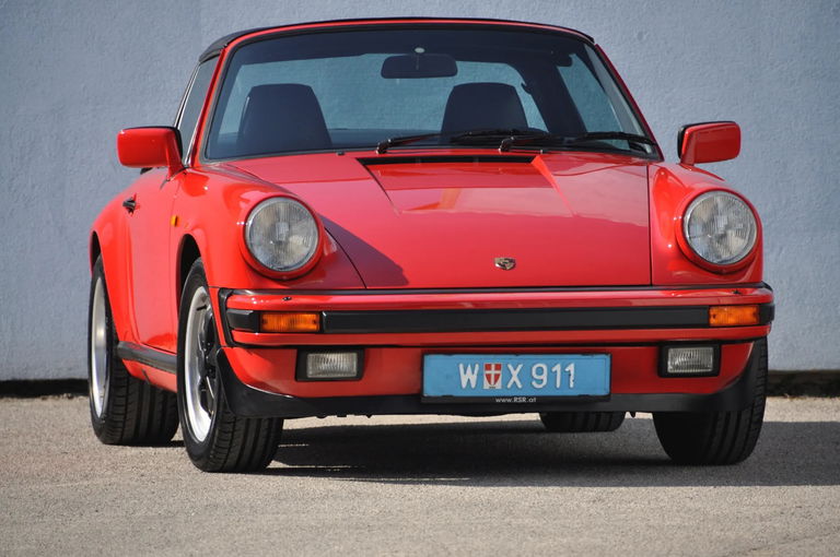 Porsche 911 Carrera 3.2