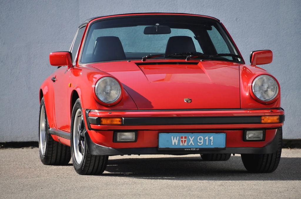 Porsche 911 Carrera 3.2