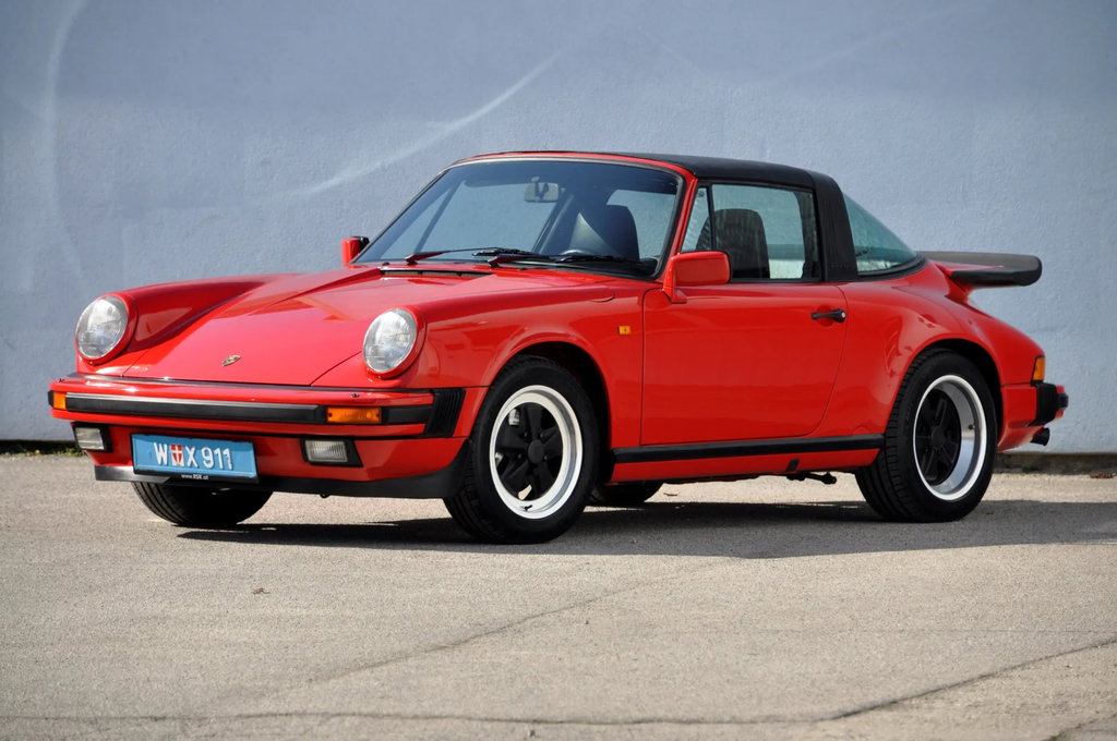 Porsche 911 Carrera 3.2