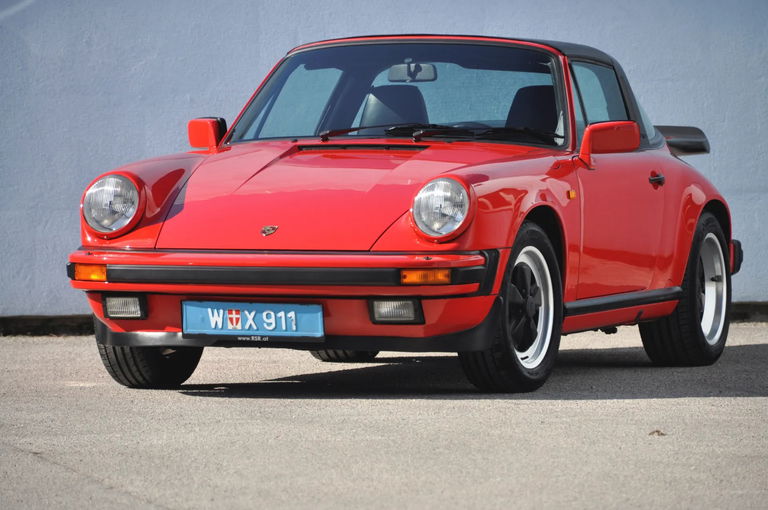 Porsche 911 Carrera 3.2