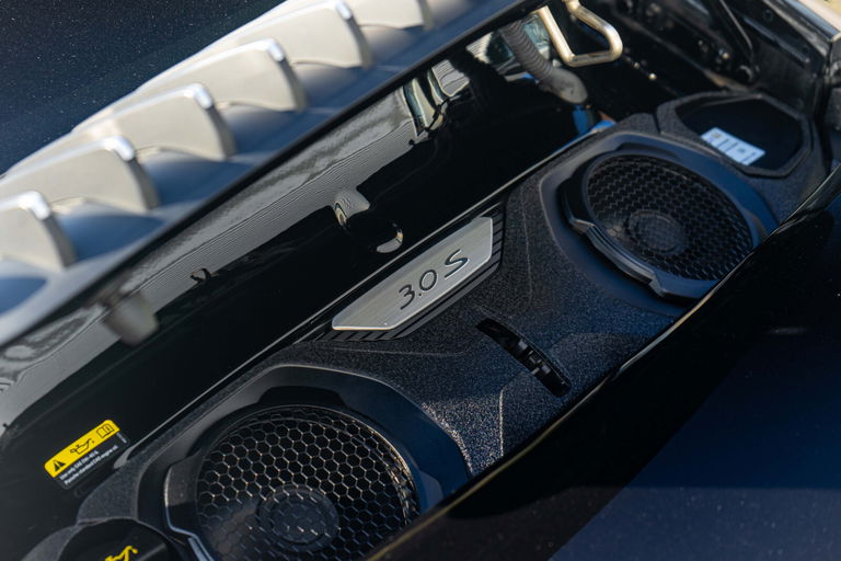 Porsche 992 Carrera 4S