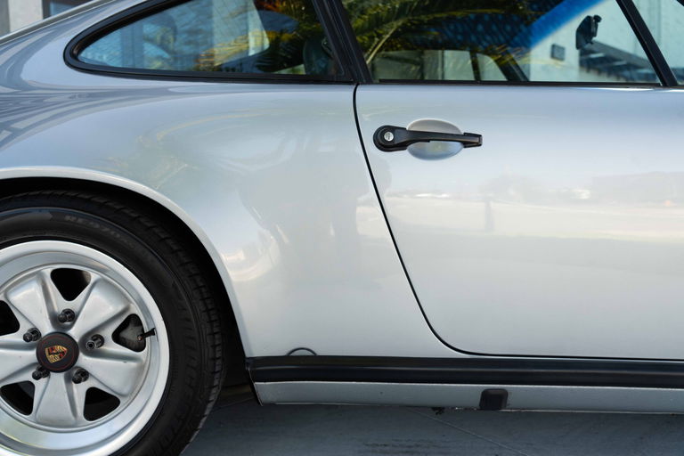 Porsche 911 Carrera 3.2 (US)