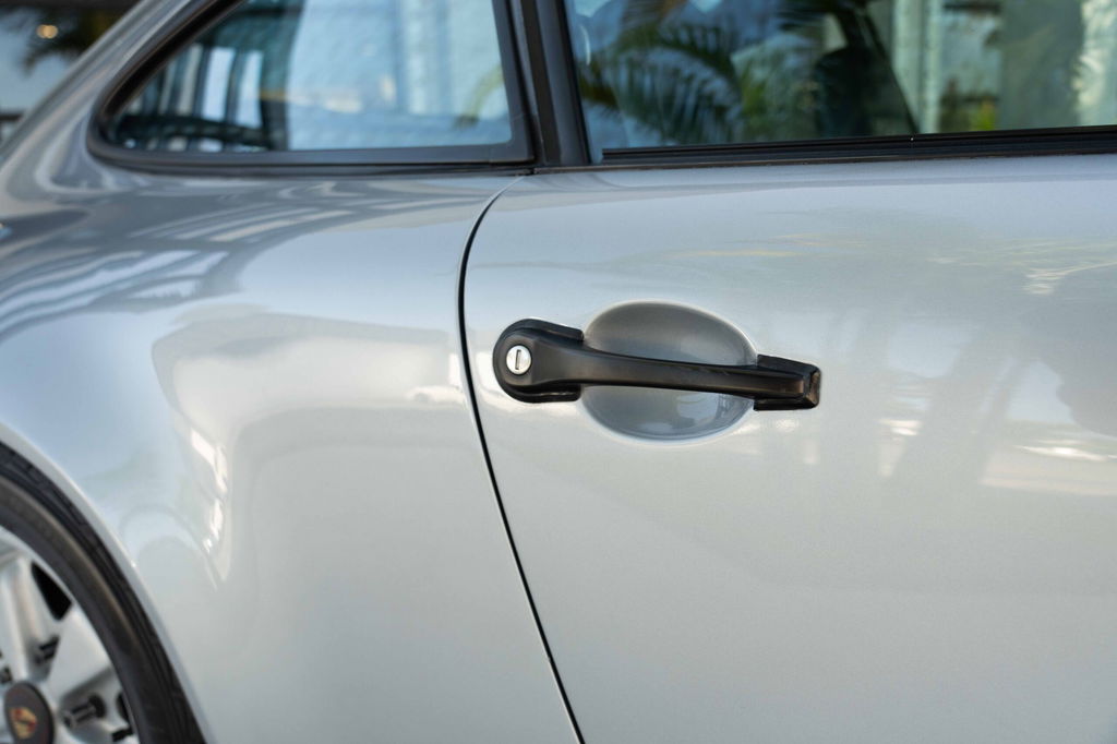 Porsche 911 Carrera 3.2 (US)