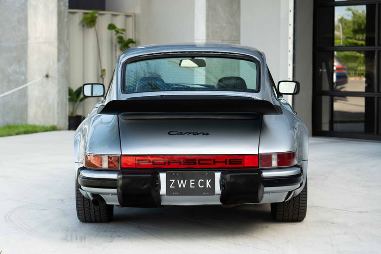 Porsche 911 Carrera 3.2 (US)