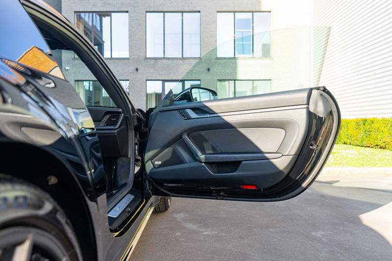 Porsche 992 Carrera 4S