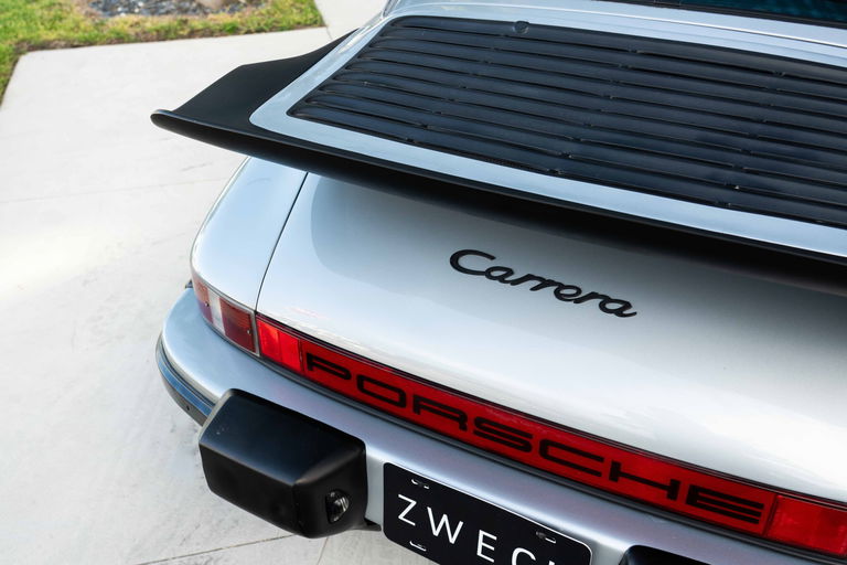 Porsche 911 Carrera 3.2 (US)