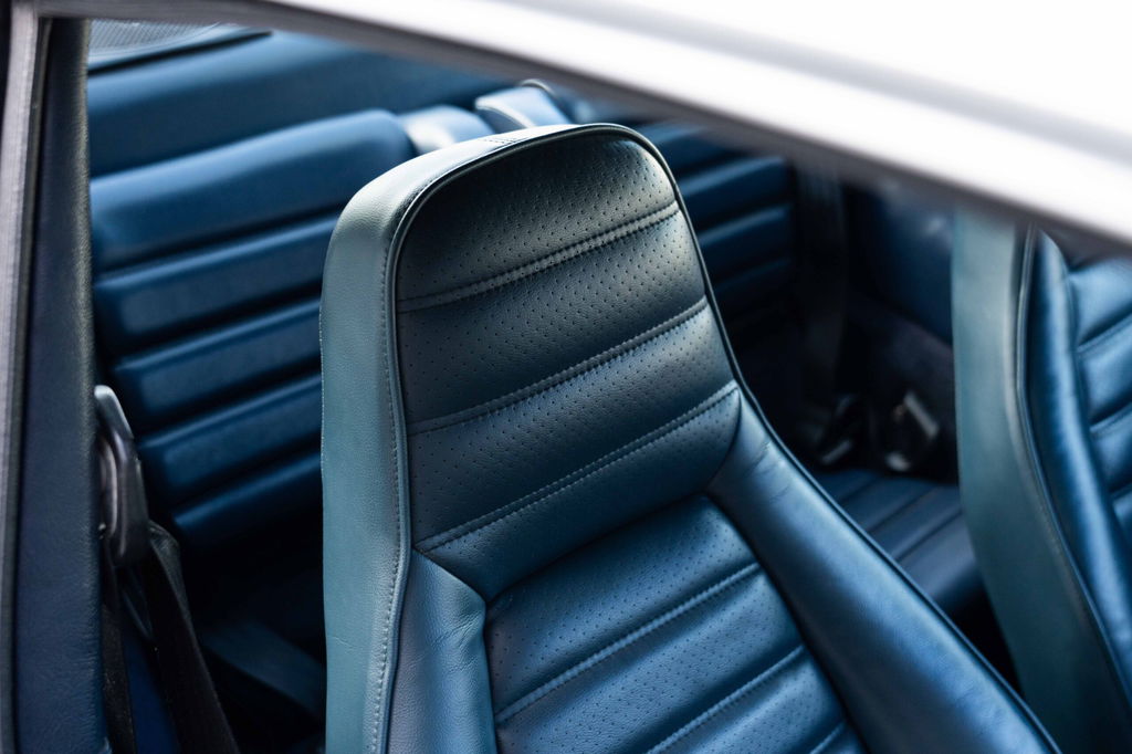 Porsche 911 Carrera 3.2 (US)