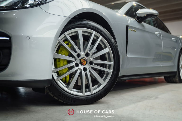 Porsche Panamera 4 E-Hybrid