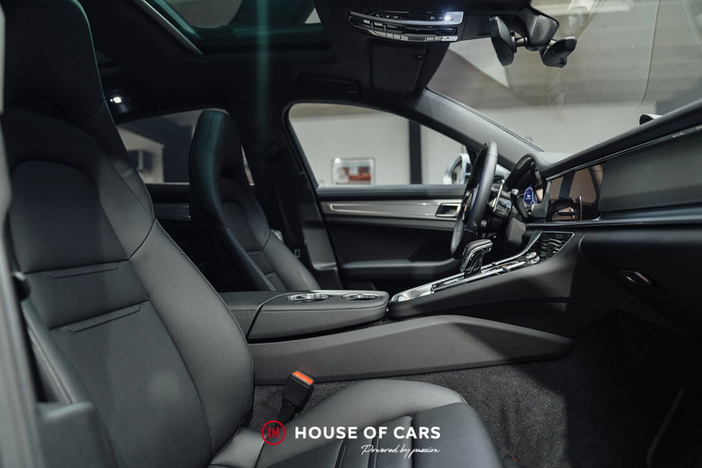 Porsche Panamera 4 E-Hybrid