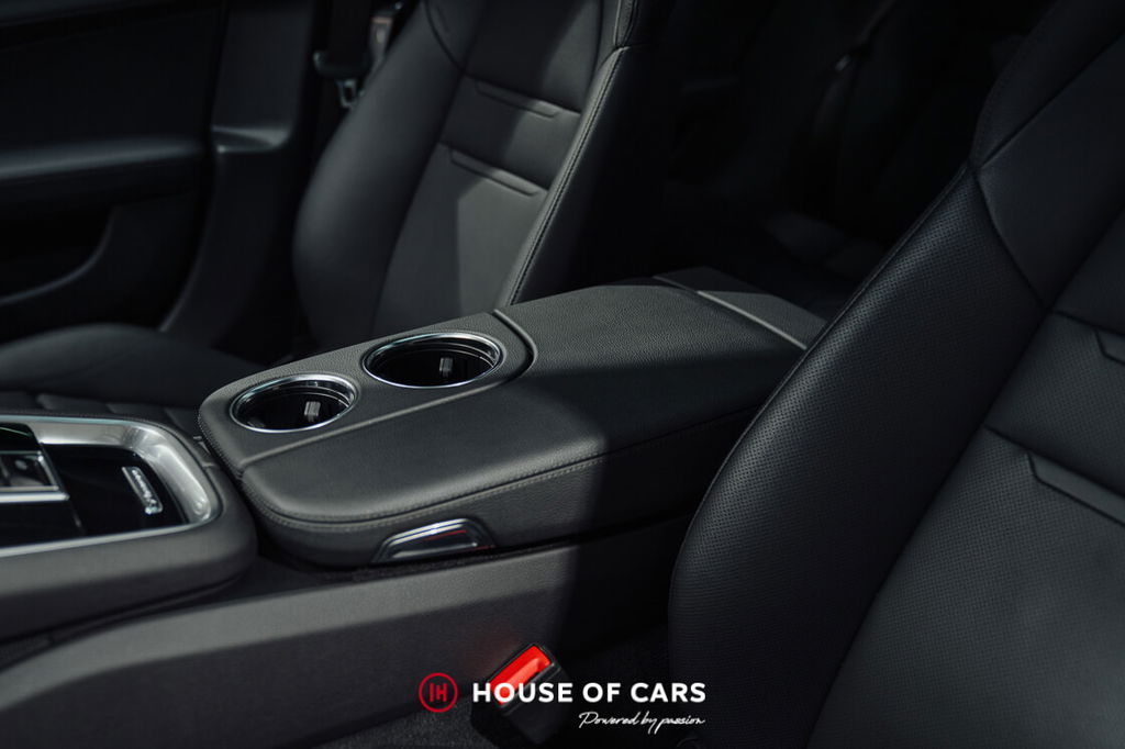 Porsche Panamera 4 E-Hybrid