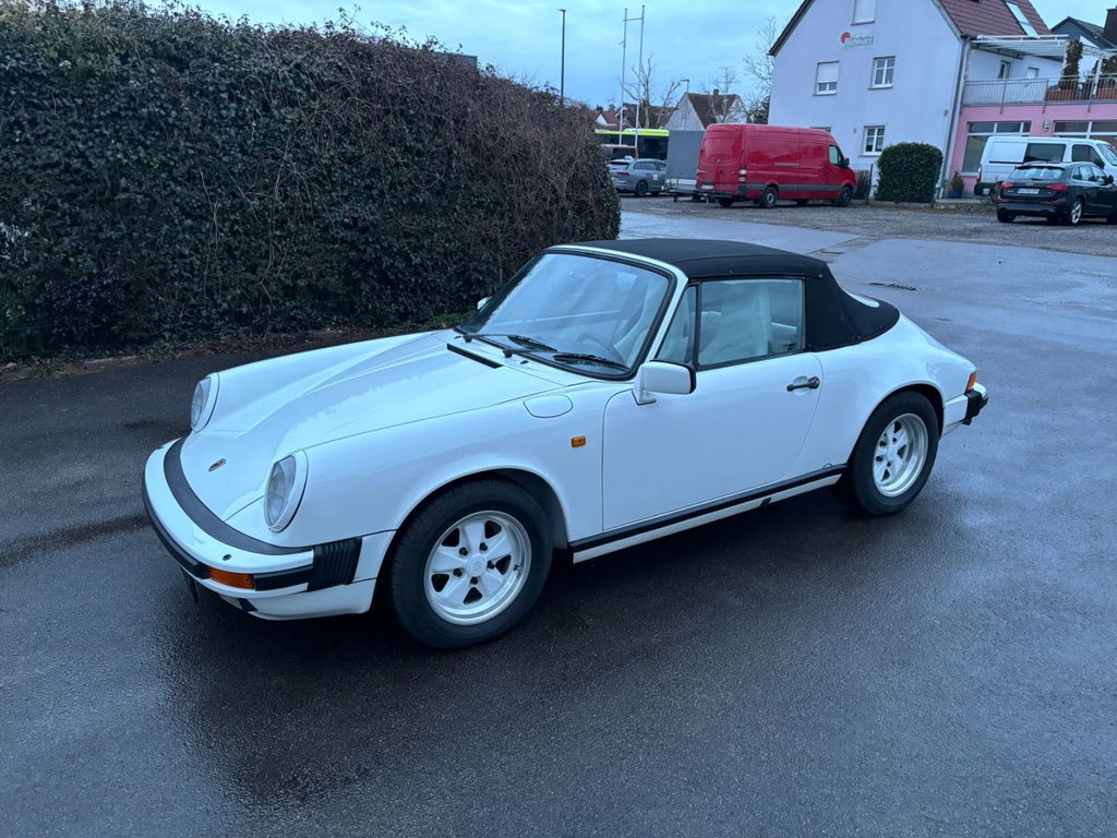 Porsche 911 Carrera 3.2