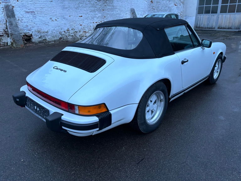 Porsche 911 Carrera 3.2