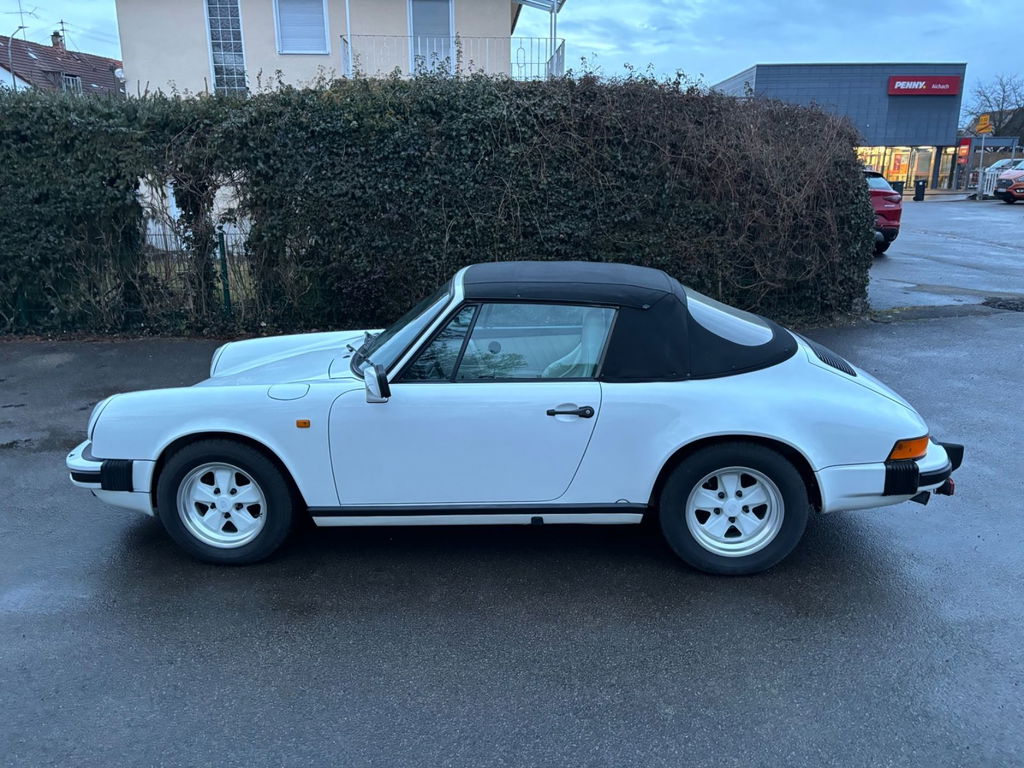 Porsche 911 Carrera 3.2