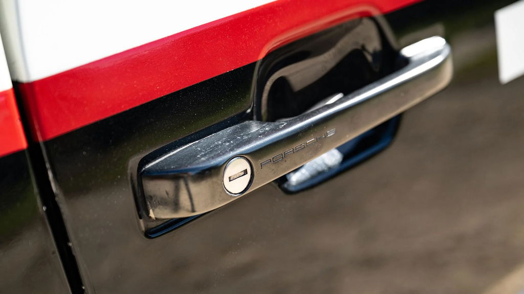 Porsche 944 Turbo Cup