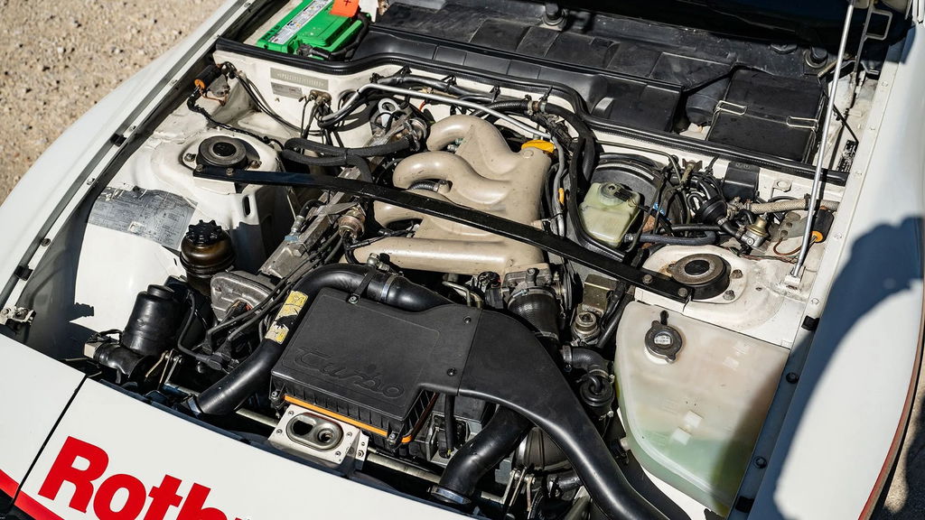 Porsche 944 Turbo Cup