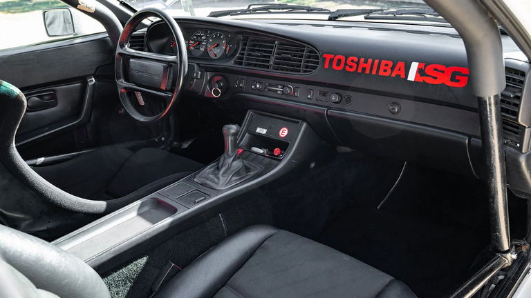 Porsche 944 Turbo Cup