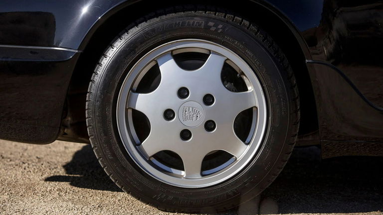 Porsche 964 Carrera 4